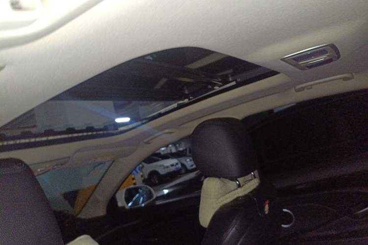 Used Geely Auto Emgrand GT 2016 2.4L Zunya Model Headliner