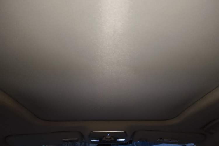 Used Geely Auto Emgrand GT 2016 2.4L Comfort Version Headliner