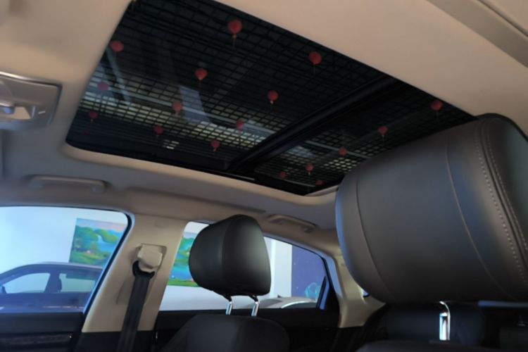 Used Geely Auto Emgrand GT 2016 1.8T Zunya Model Headliner