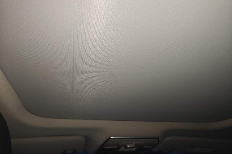 Used Geely Auto Emgrand GT 2016 1.8T Comfort Model Headliner