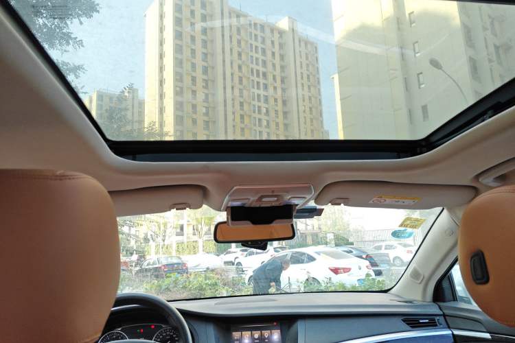 Used Geely Auto Emgrand GT 2016 1.8T Zunya Model Headliner