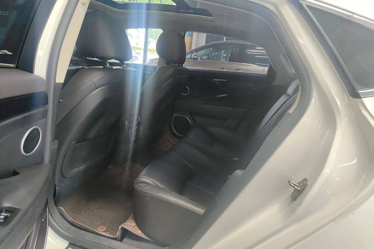 Used Geely Auto Emgrand GT 2016 2.4L Zunya Model Interior 1