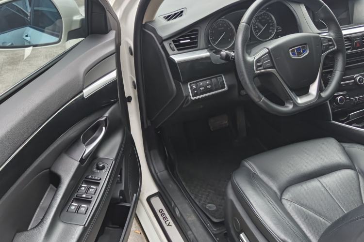 Used Geely Auto Emgrand GT 2016 2.4L Comfort Version Interior 2