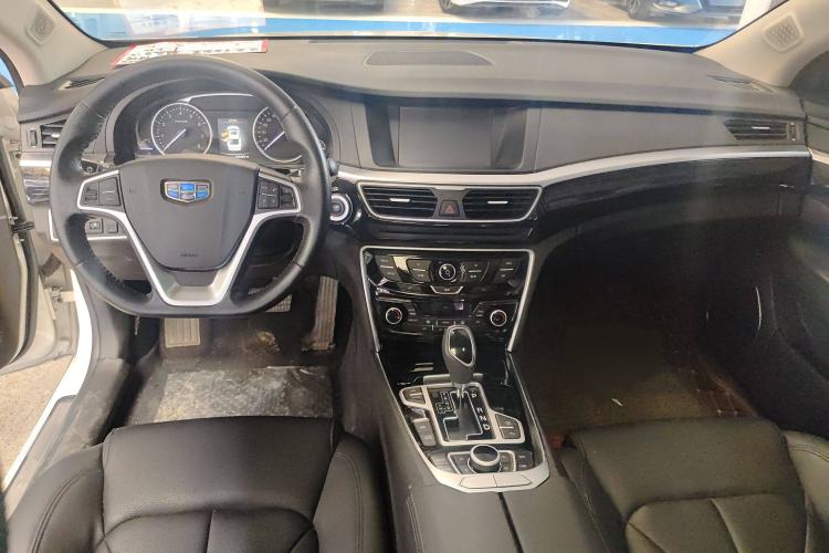 Used Geely Auto Emgrand GT 2016 2.4L Zunya Model Interior 3