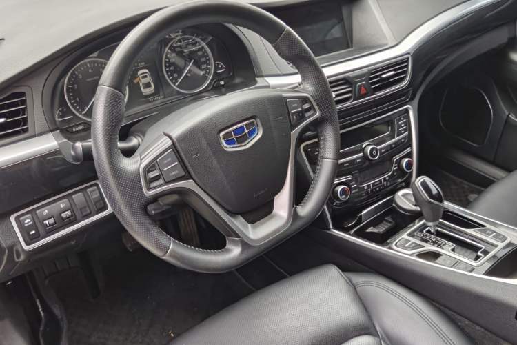 Used Geely Auto Emgrand GT 2016 2.4L Comfort Version Interior 3