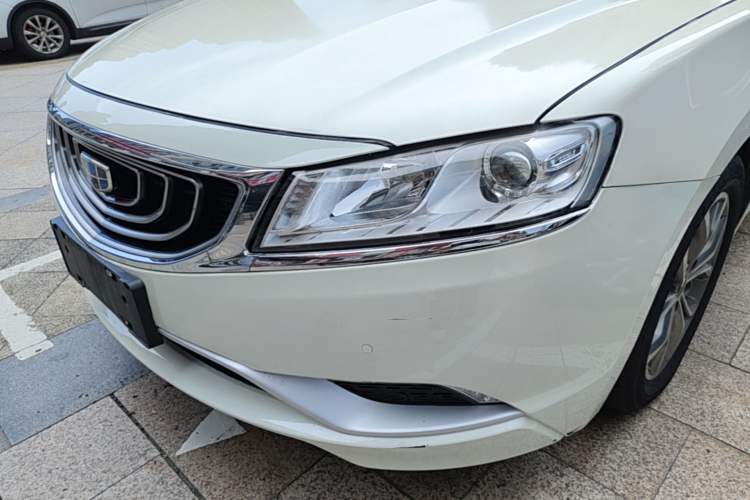 Used Geely Auto Emgrand GT 2016 1.8T Zunya Model Left Front Headlight