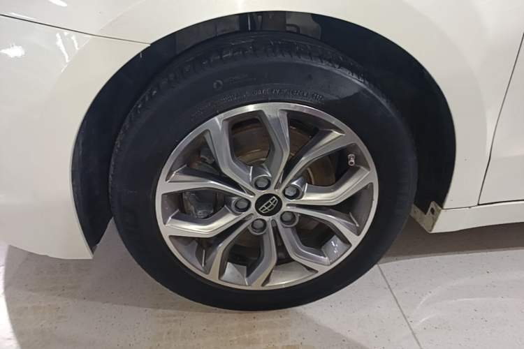 Used Geely Auto Emgrand GT 2016 2.4L Zunya Model Left Front Wheel Hub