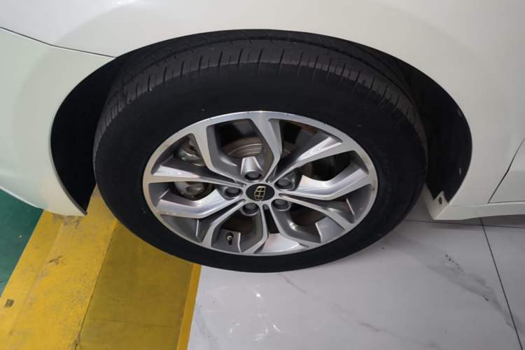 Used Geely Auto Emgrand GT 2016 1.8T Zunya Model Left Front Wheel Hub