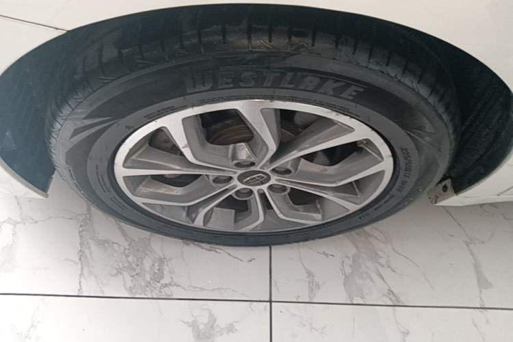 Used Geely Auto Emgrand GT 2016 1.8T Comfort Model Left Front Wheel Hub