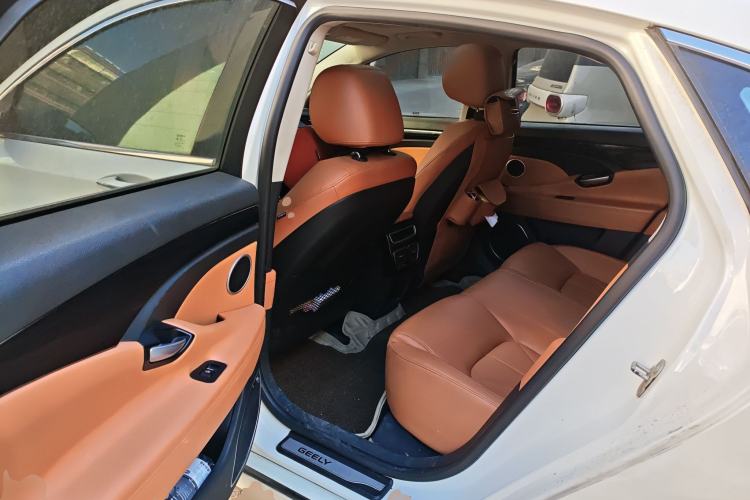 Used Geely Auto Emgrand GT 2016 2.4L Zunya Model Left Rear Seat