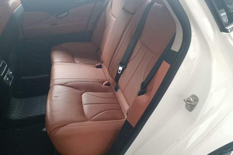 Used Geely Auto Emgrand GT 2016 1.8T Comfort Model Left Rear Seat