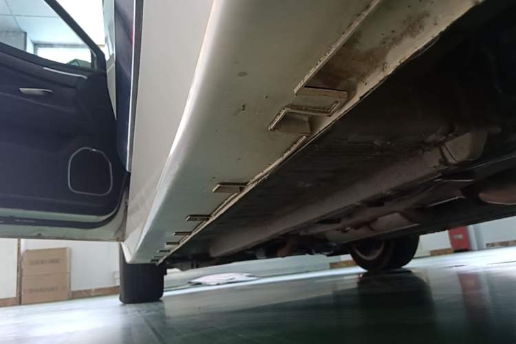 Used Geely Auto Emgrand GT 2016 1.8T Zunya Model Left Side Sill
