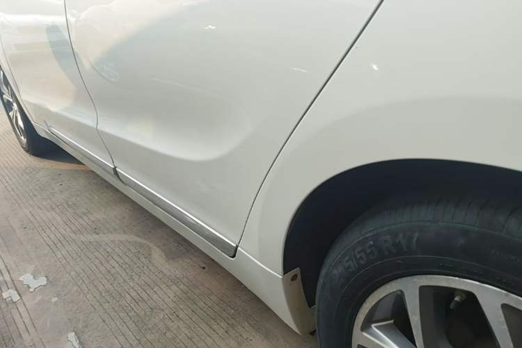 Used Geely Auto Emgrand GT 2016 2.4L Zunya Model Left Side Sill