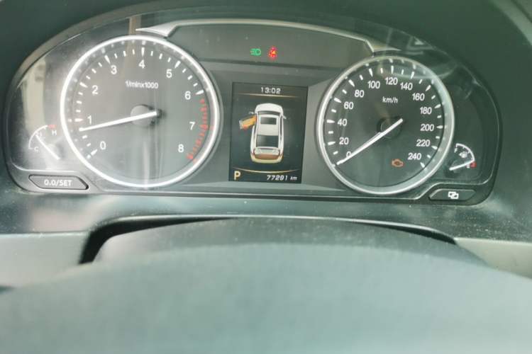 Used Geely Auto Emgrand GT 2016 2.4L Comfort Version Odometer Close Up