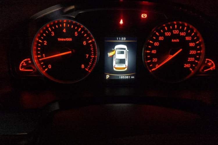 Used Geely Auto Emgrand GT 2016 1.8T Zunya Model Odometer Close Up