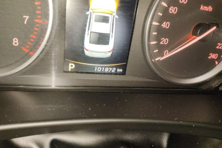 Used Geely Auto Emgrand GT 2016 1.8T Zunya Model Odometer Close Up