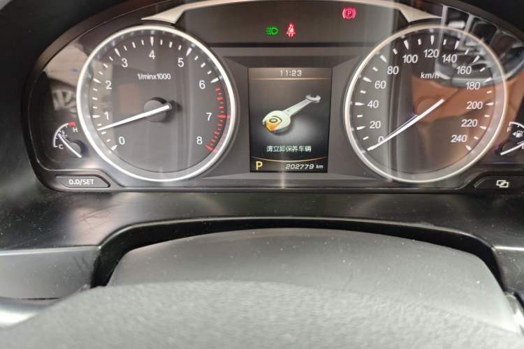Used Geely Auto Emgrand GT 2016 1.8T Zunya Model Odometer Close Up