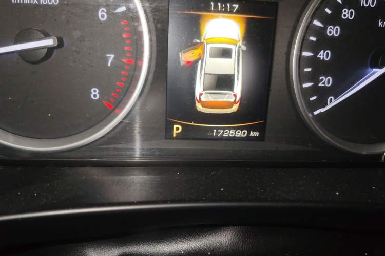Used Geely Auto Emgrand GT 2016 2.4L Comfort Version Odometer Close Up