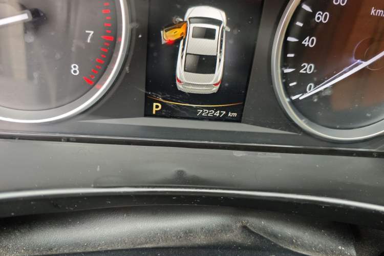 Used Geely Auto Emgrand GT 2016 2.4L Comfort Version Odometer Close Up