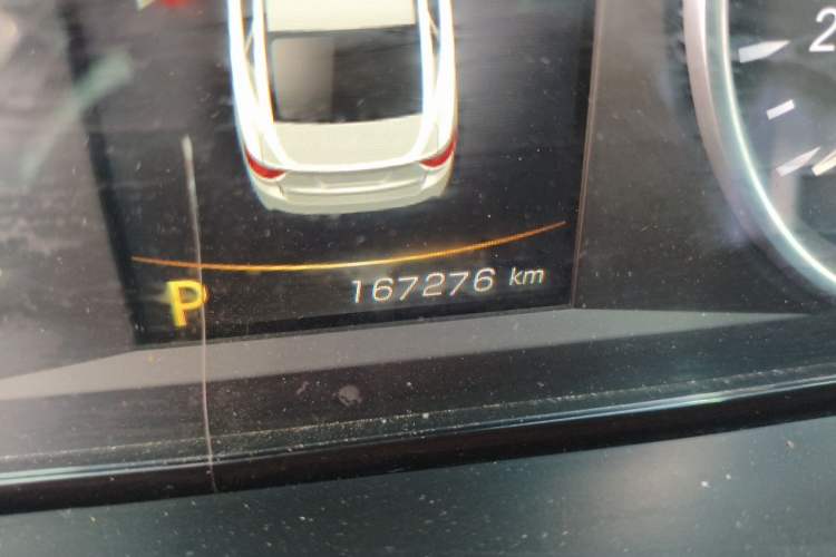 Used Geely Auto Emgrand GT 2016 2.4L Zunya Model Odometer Close Up