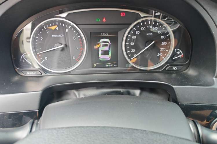 Used Geely Auto Emgrand GT 2016 2.4L Zunya Model Odometer Close Up