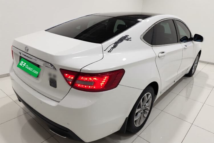 Used Geely Auto Emgrand GT 2016 2.4L Zunya Model Rear Right 45 Deg
