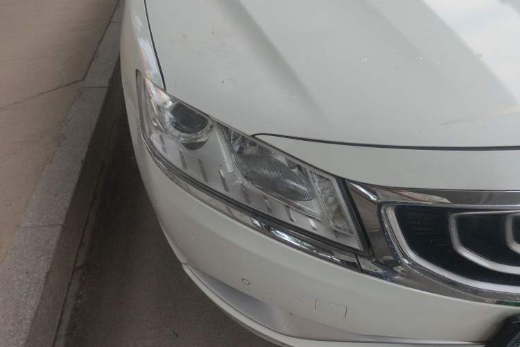 Used Geely Auto Emgrand GT 2016 1.8T Zunya Model Right Front Headlight
