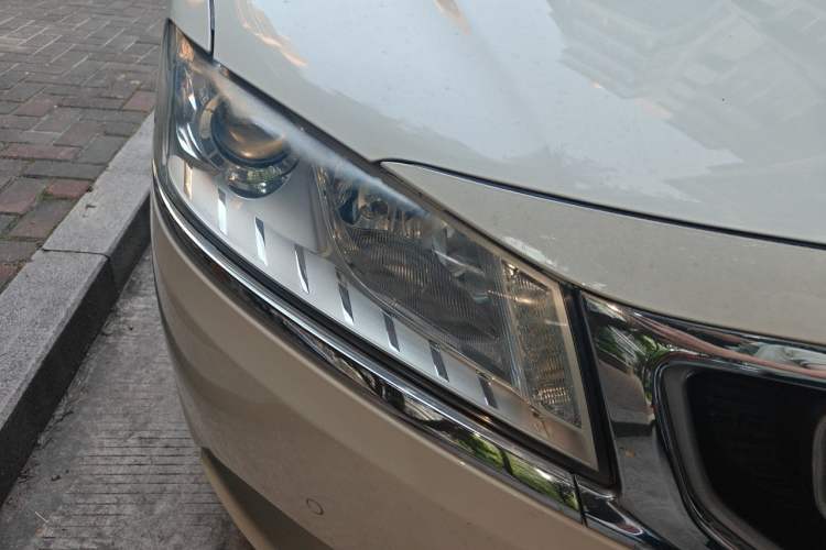 Used Geely Auto Emgrand GT 2016 1.8T Zunya Model Right Front Headlight