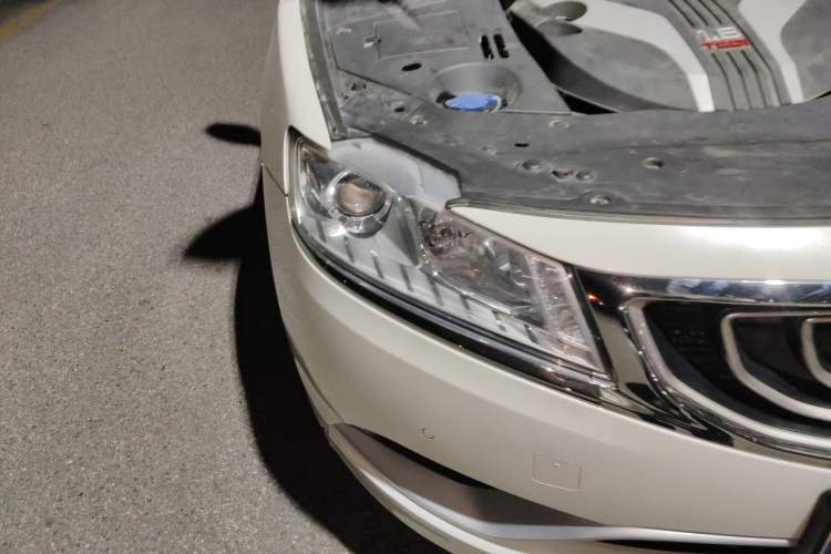Used Geely Auto Emgrand GT 2016 1.8T Zunya Model Right Front Headlight