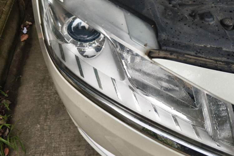 Used Geely Auto Emgrand GT 2016 1.8T Zunya Model Right Front Headlight
