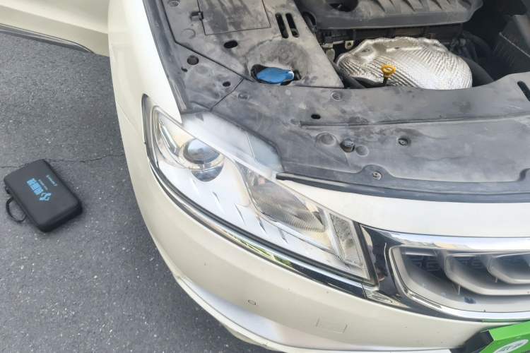 Used Geely Auto Emgrand GT 2016 2.4L Zunya Model Right Front Headlight