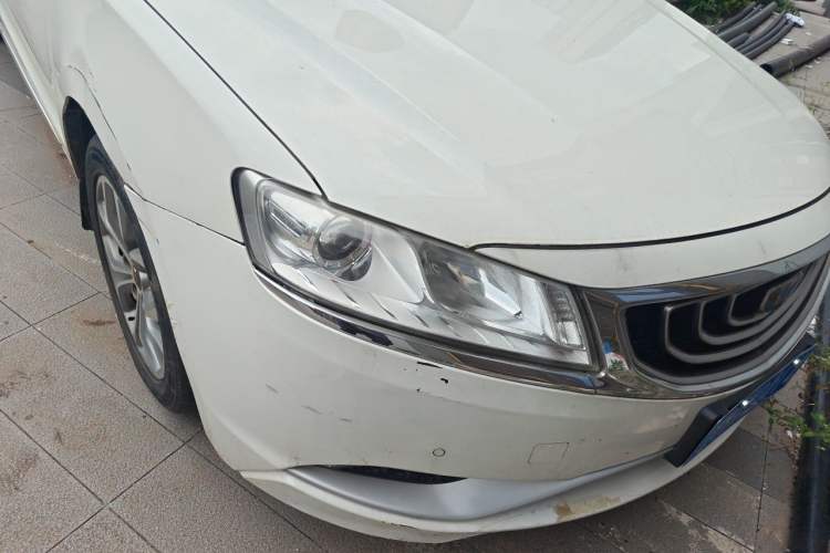 Used Geely Auto Emgrand GT 2016 2.4L Zunya Model Right Front Headlight
