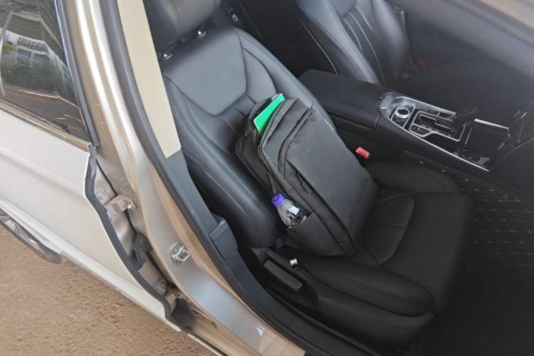 Used Geely Auto Emgrand GT 2016 2.4L Comfort Version Right Front Seat