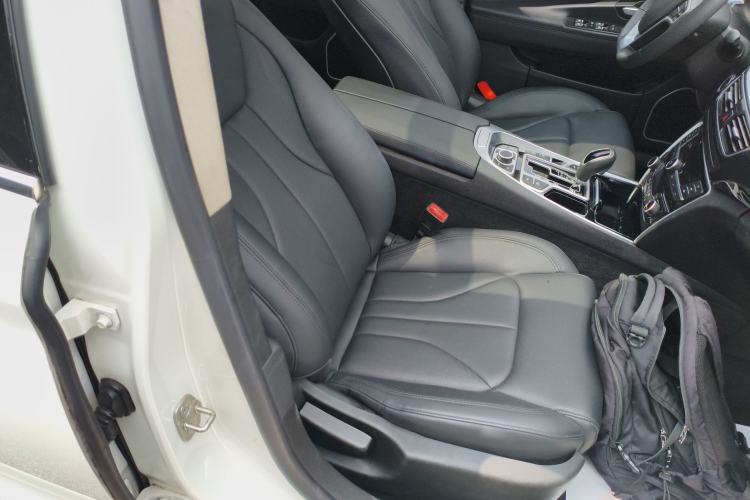 Used Geely Auto Emgrand GT 2016 2.4L Comfort Version Right Front Seat