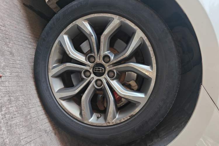 Used Geely Auto Emgrand GT 2016 1.8T Zunya Model Right Front Wheel Hub