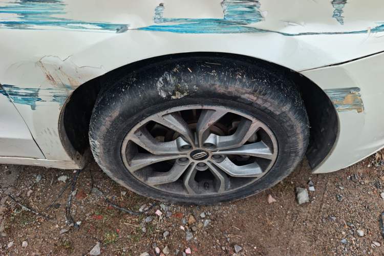 Used Geely Auto Emgrand GT 2016 1.8T Zunya Model Right Front Wheel Hub