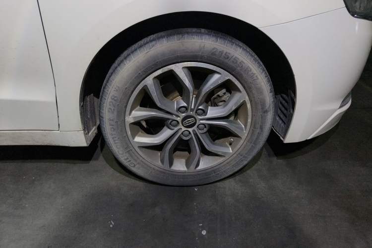 Used Geely Auto Emgrand GT 2016 2.4L Zunya Model Right Front Wheel Hub
