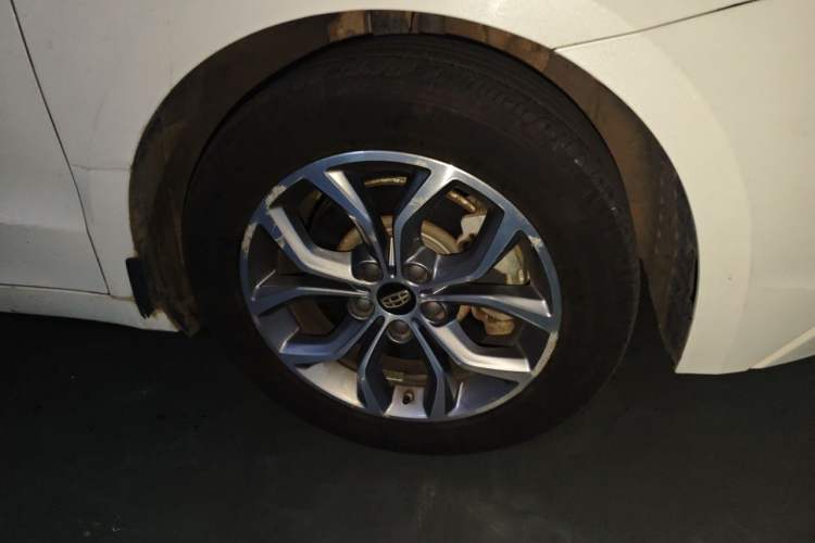 Used Geely Auto Emgrand GT 2016 1.8T Comfort Model Right Front Wheel Hub