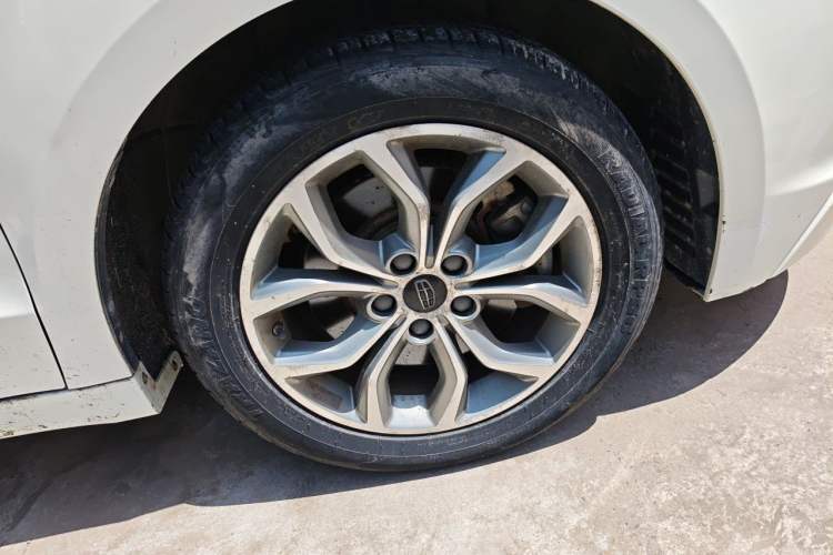 Used Geely Auto Emgrand GT 2016 2.4L Zunya Model Right Front Wheel Hub