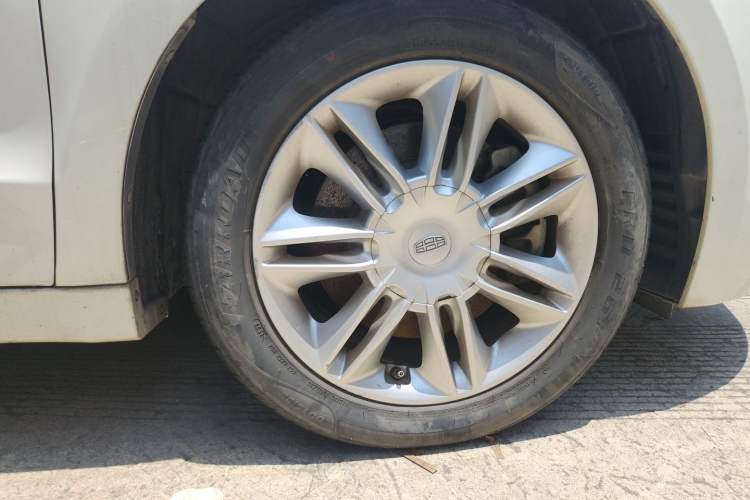 Used Geely Auto Emgrand GT 2016 2.4L Zunya Model Right Front Wheel Hub