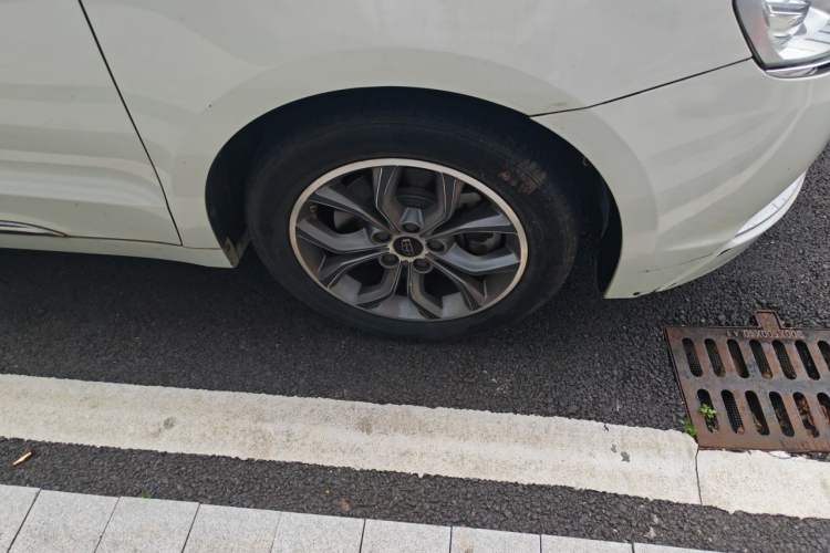 Used Geely Auto Emgrand GT 2016 2.4L Zunya Model Right Front Wheel Hub