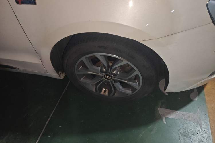 Used Geely Auto Emgrand GT 2016 1.8T Comfort Model Right Front Wheel Hub