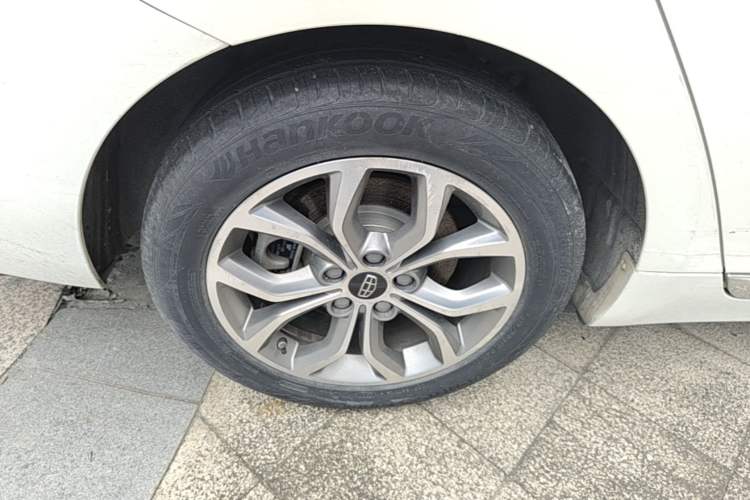 Used Geely Auto Emgrand GT 2016 1.8T Zunya Model Right Rear Wheel Hub