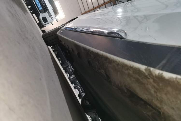 Used Geely Auto Emgrand GT 2016 2.4L Zunya Model Right Side Sill