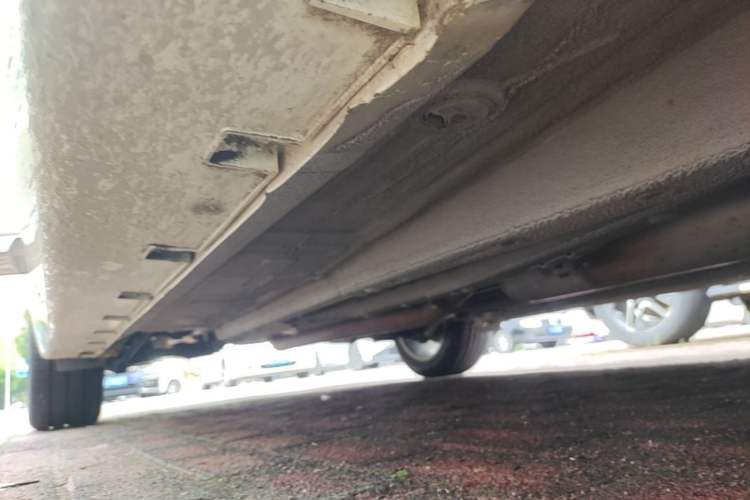 Used Geely Auto Emgrand GT 2016 1.8T Zunya Model Right Side Sill