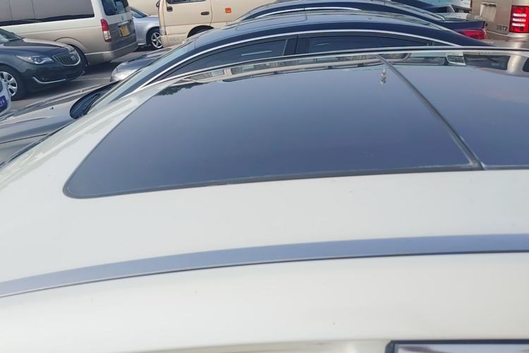 Used Geely Auto Emgrand GT 2016 2.4L Zunya Model Roof