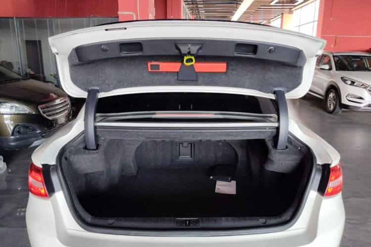 Used Geely Auto Emgrand GT 2016 1.8T Zunya Model Trunk