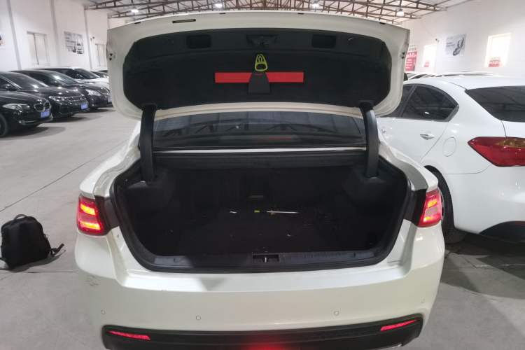 Used Geely Auto Emgrand GT 2016 2.4L Zunya Model Trunk