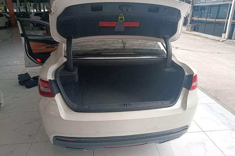 Used Geely Auto Emgrand GT 2016 1.8T Comfort Model Trunk