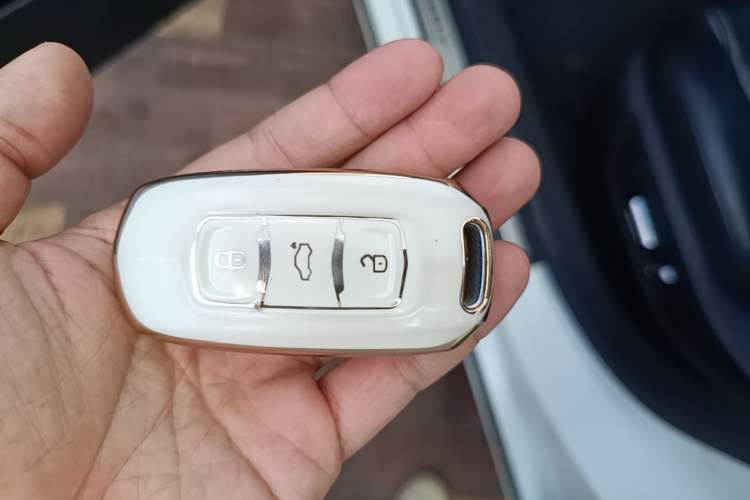 Used Geely Auto Emgrand GT 2016 1.8T Comfort Model Vehicle Key